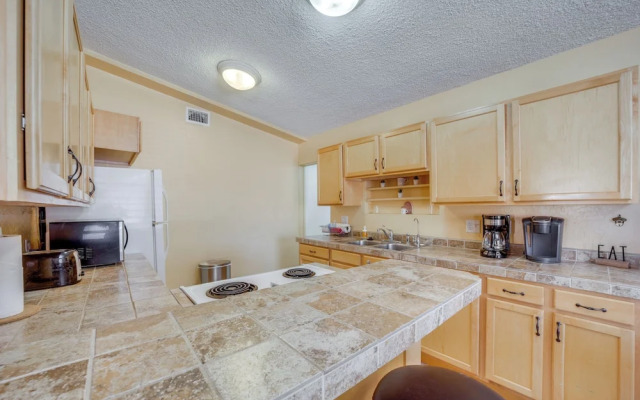 Near Hiking & Golfing: Sedona Home w/ Patio!