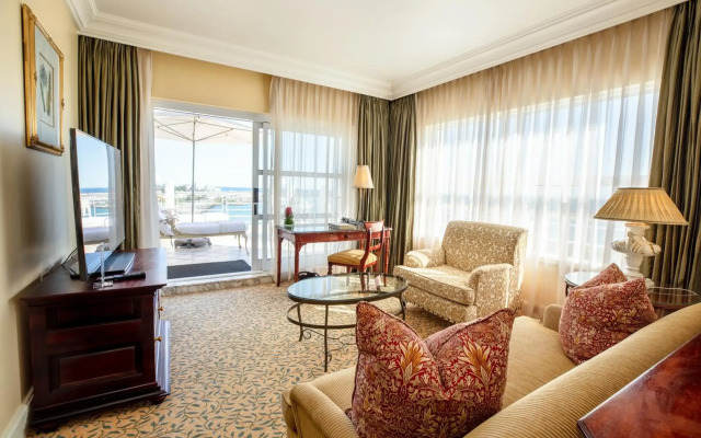 The Table Bay Hotel