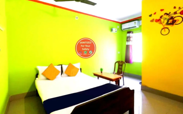 Goroomgo Sun Plaza Lodge Konark