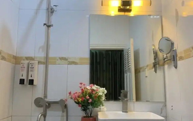 Nhat Ly Hotel