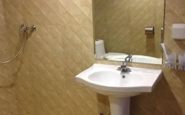 Qingdao Jinkai Bussiness Hotel
