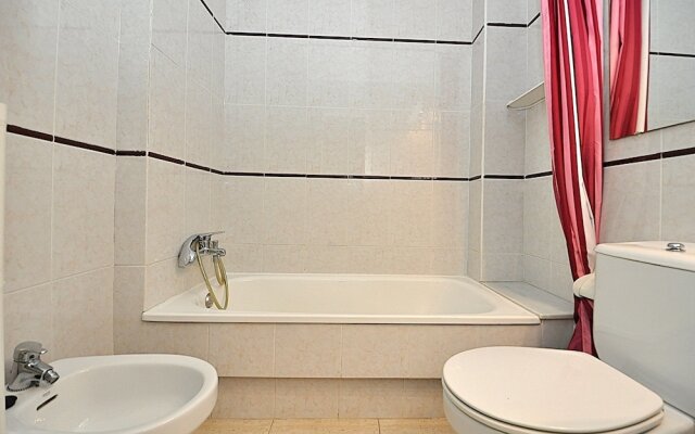 Apartment Llaverias-Calafats 171