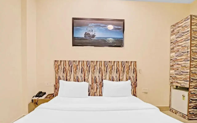OYO 45940 Grand Imperial