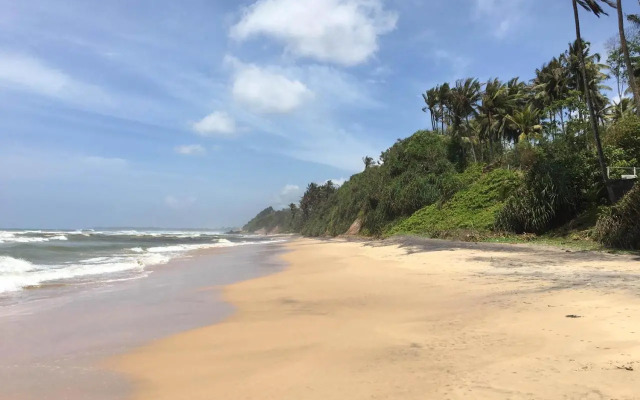 Land's End Matara