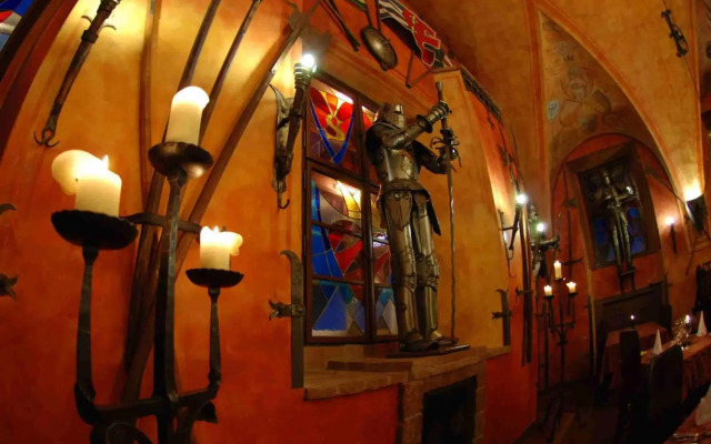 Pytloun Old Armoury Hotel Prague