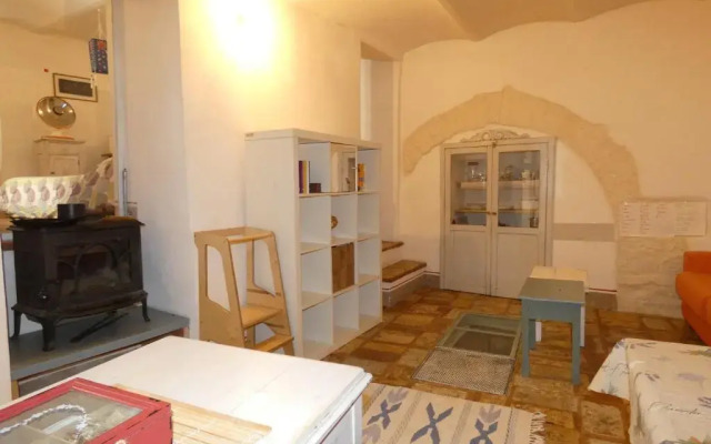 SCAPPO IN UMBRIA, nido cruxburgi