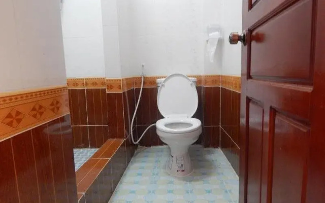 Khemphonelor II Guesthouse