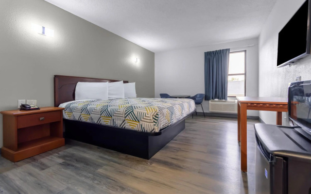 Motel 6 Franklin, OH