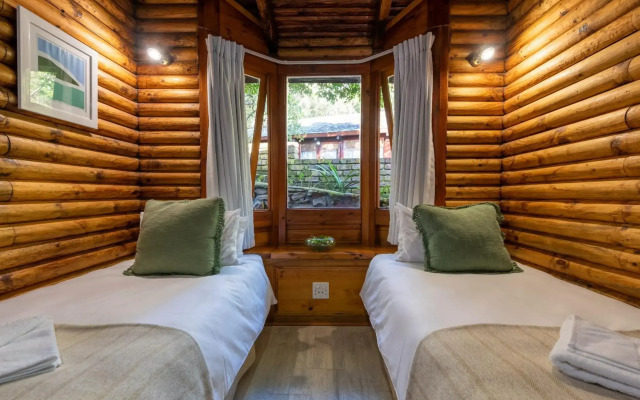 Under Milkwood Resort