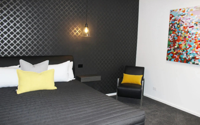 Indulge Apartments CBD
