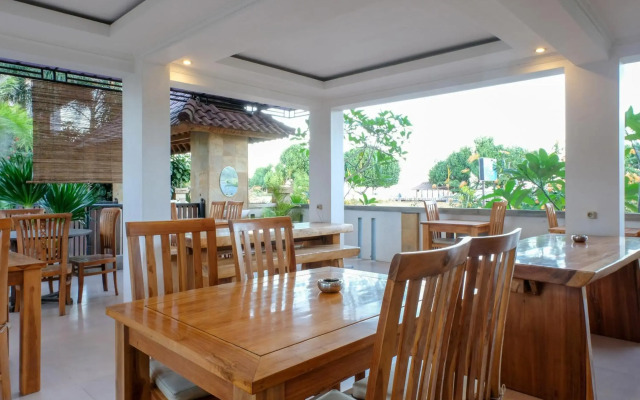 Friends Beach Hotel