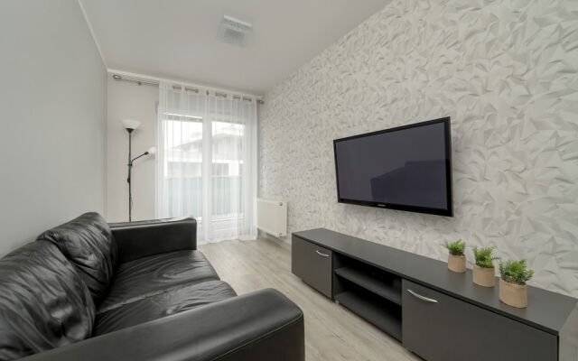 Apartment Near the River by Renters