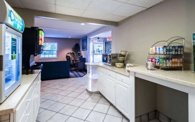 Quality Inn Solomons - Beacon Marina