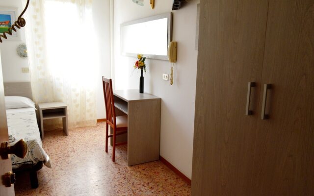 New Hotel Cirene Room for two People Full Pension Package