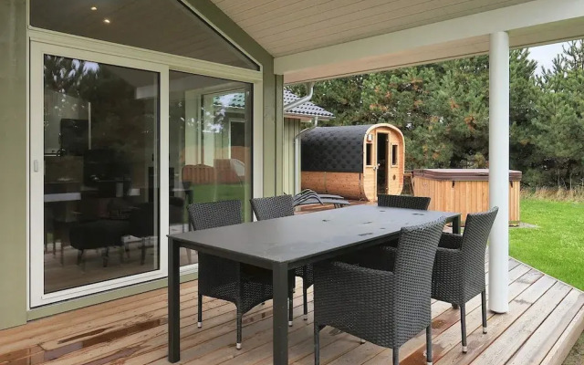 5 Star Holiday Home in Vaeggerlose