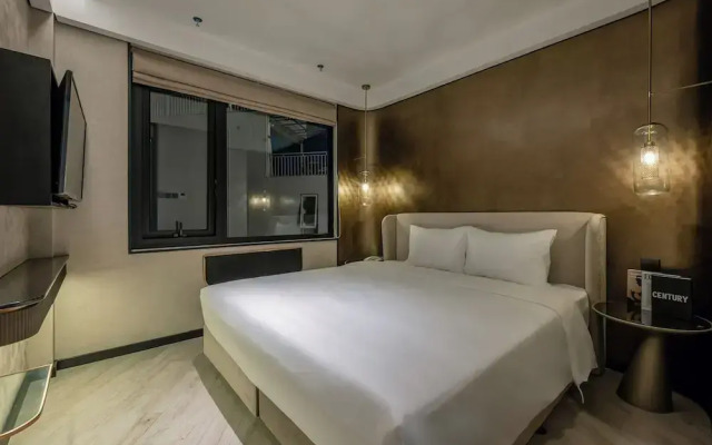 iRest Signature Ba Dinh Lakeside