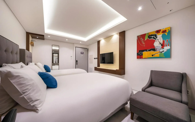 SweetMay Jeju Hotel