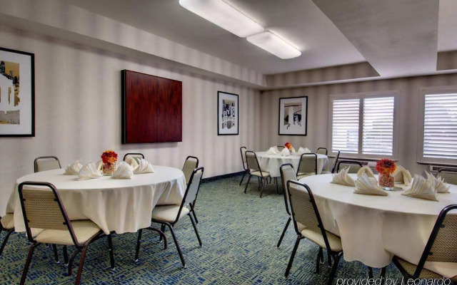 Hampton Inn San Francisco-Daly City