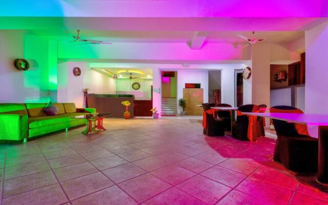 Itsy Hotels Carnival Inn