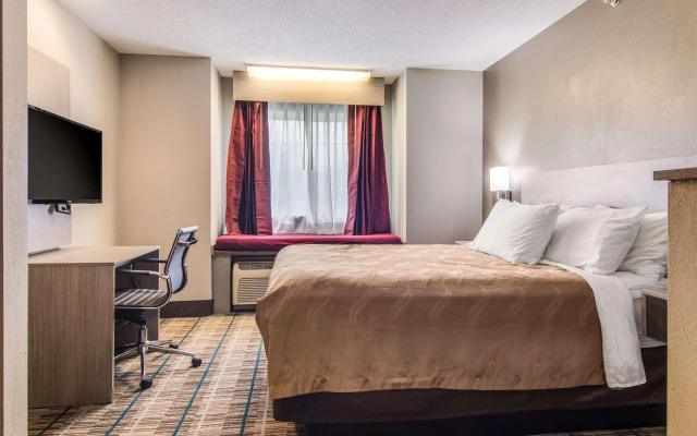 Quality Inn & Suites Grove City - Outlet Mall