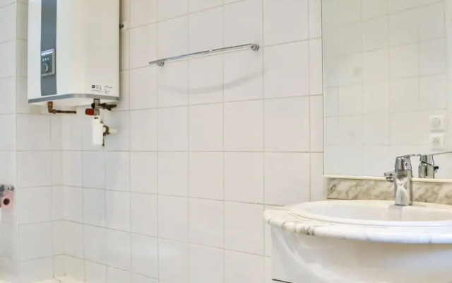 Secret Villiers I Stylish 2 Bed Apt in Villiers