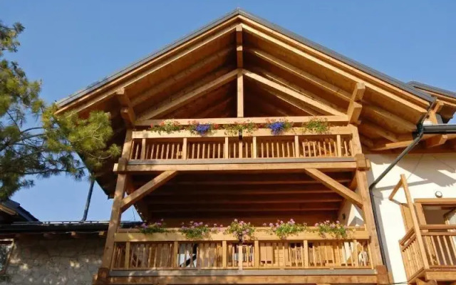 Rifugio Predaia ai Todesci