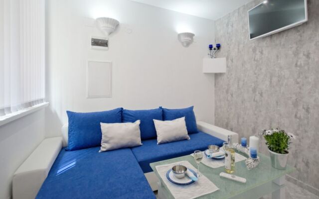 Santorini Style Honeymoon Apartments