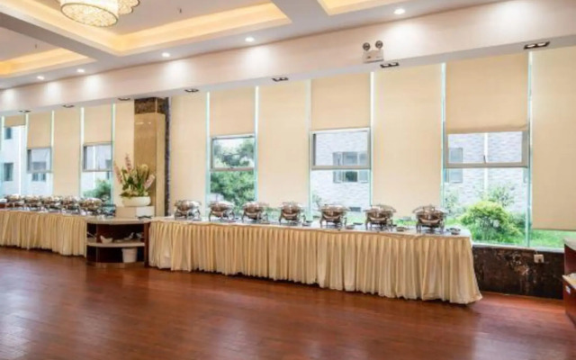 Anqing Yin Bin Hotel