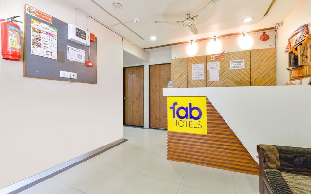 Fabhotel Crystal