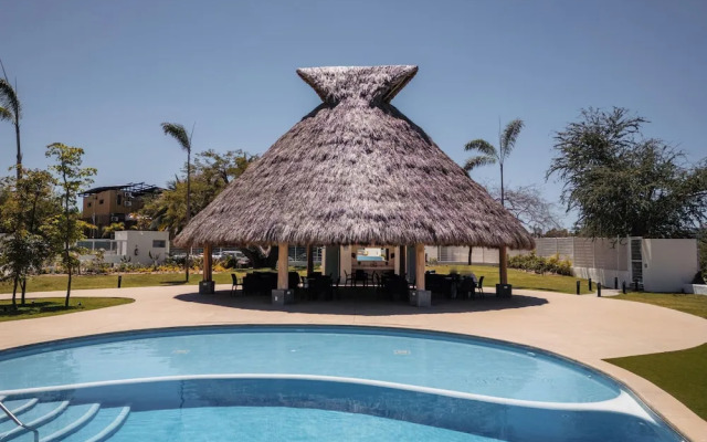 Altamar Canal View Condos