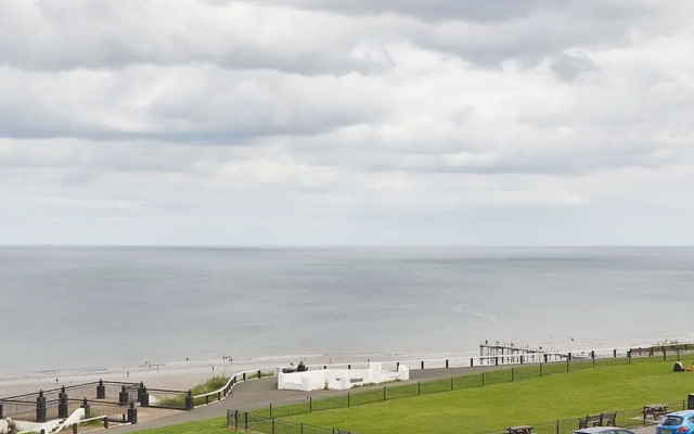 Host Stay Emerald Hideaway