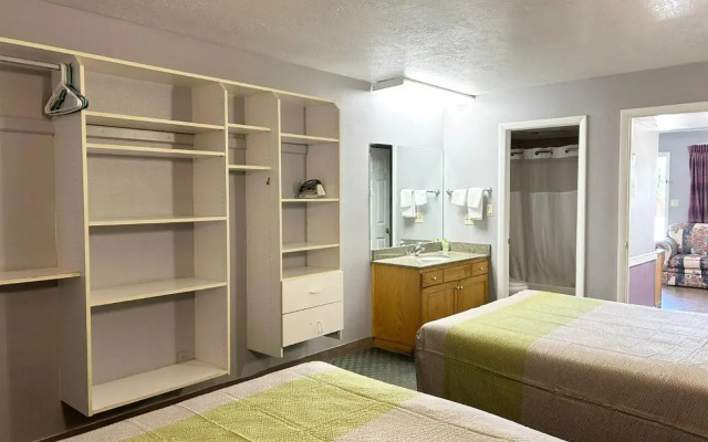 Axiom Hotel