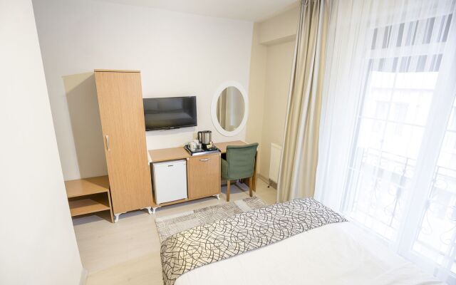 The Corner Inn Hotels By Suit
