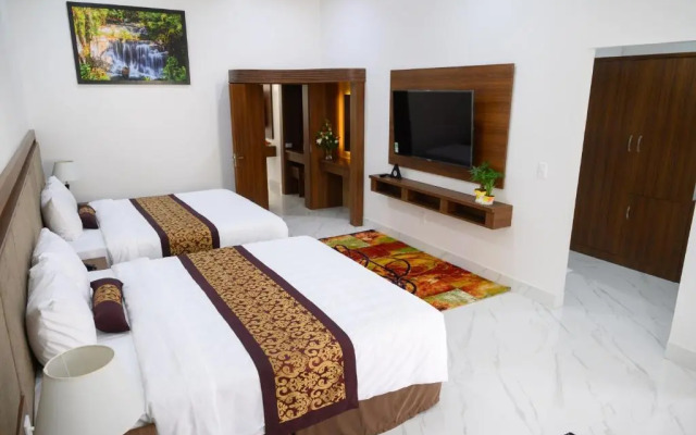 Nhat Quang Hotel