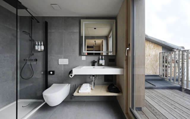 Numa Vienna Wood