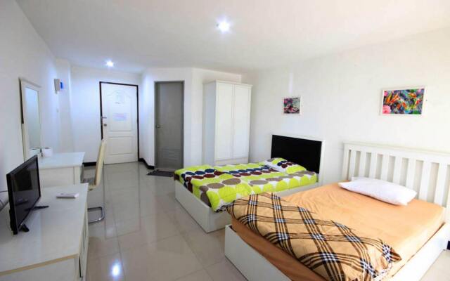 M Plus 2 Apartments