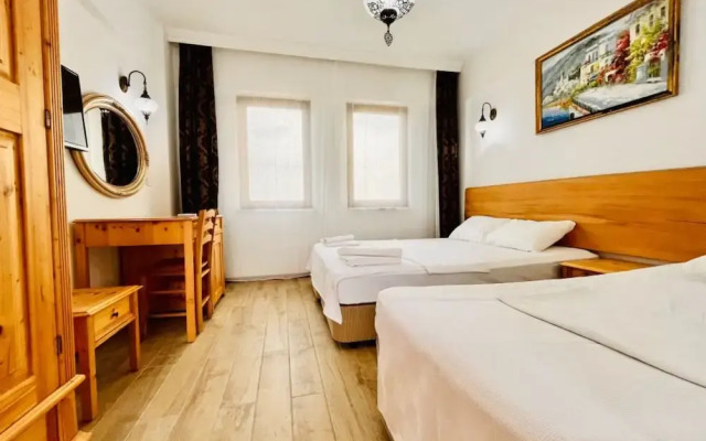 Sukha Inn Otel & Beach