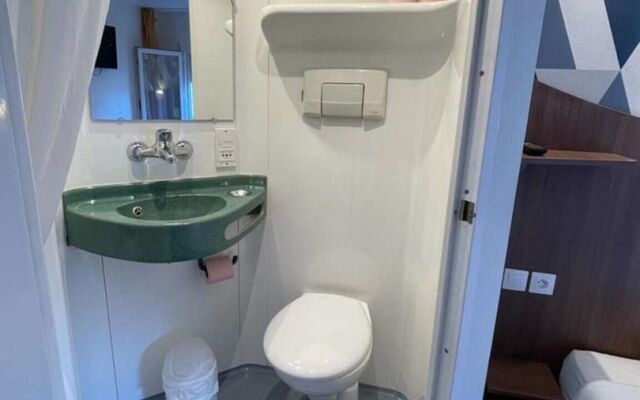 Kyriad Direct Rouen Sud - Val de Reuil