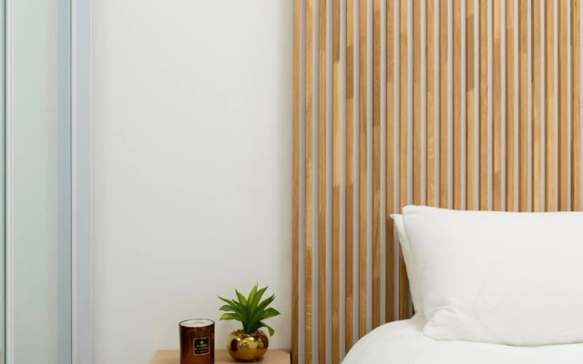 Sea&City by HolyGuest