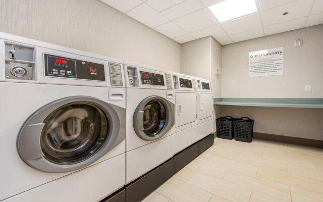 Holiday Inn Express & Suites Carrollton West by IHG