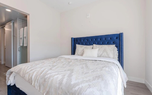 Dreaming Hollywood All Suites Apartments