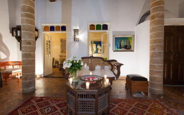 Riad  Emotion