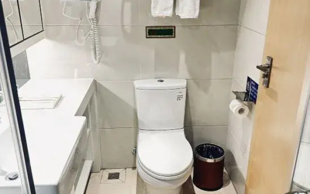 Vienna Hotel (Zhuhai Hengqin Port Ocean Kingdom)