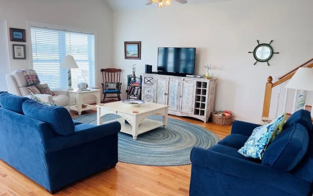 Mclaurin Manna At Holden Beach 4 Bedroom Home by RedAwning