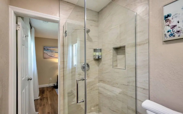 Sunny Escape-heated Pool