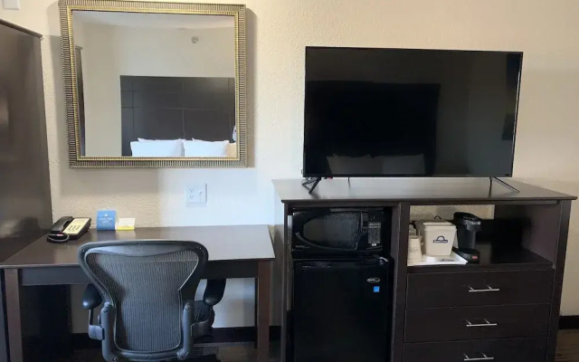 Days Inn Faribault