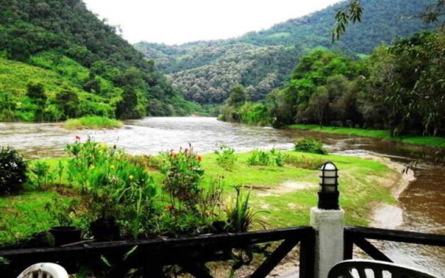 Thaton River View Resort