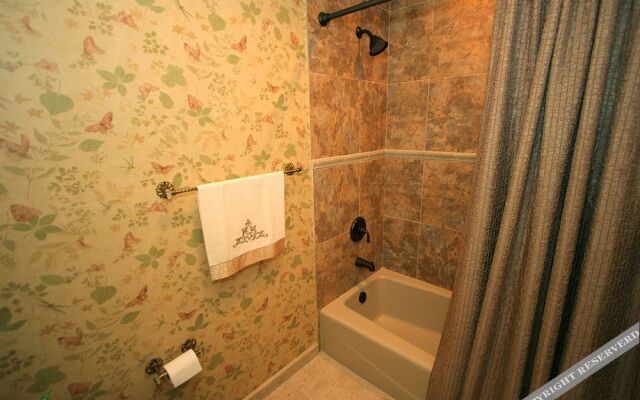 Siesta Key Pool Homes by RVA