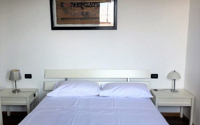 Iris Apartment