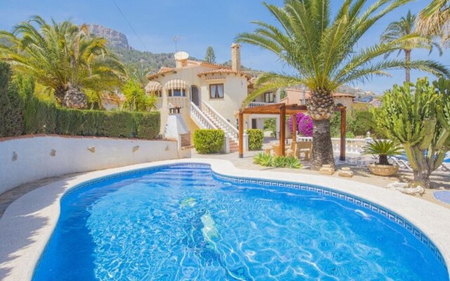 Villa - 4 Bedrooms with Pool and WiFi - 106418